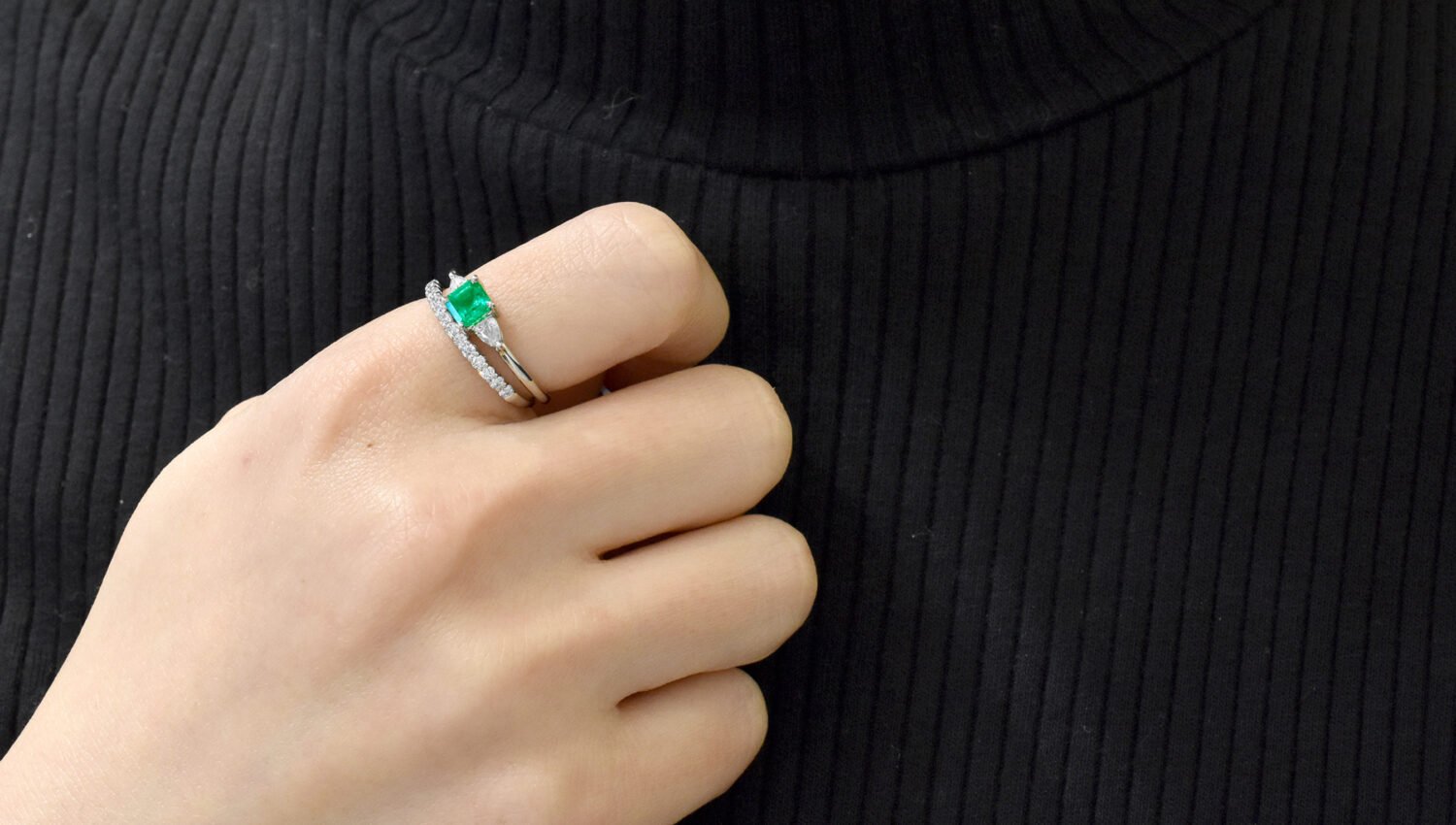 初売りK18WGエメラルドリング PEMAR M5820