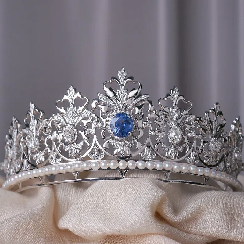 tiara_fair1_800px